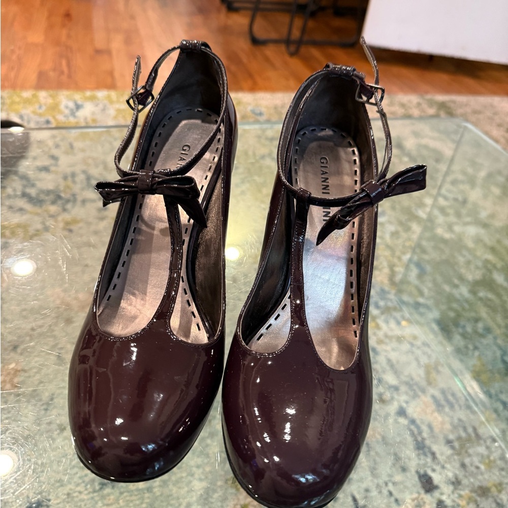 Gianni Bini Women's Dark Burgundy Patent Heels